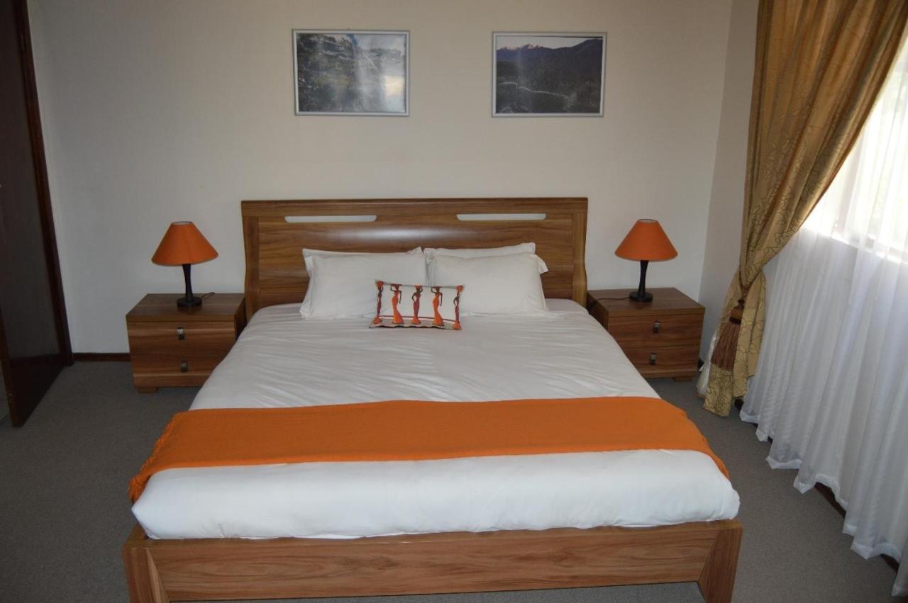 Motebong Lodge Bokong Екстер'єр фото